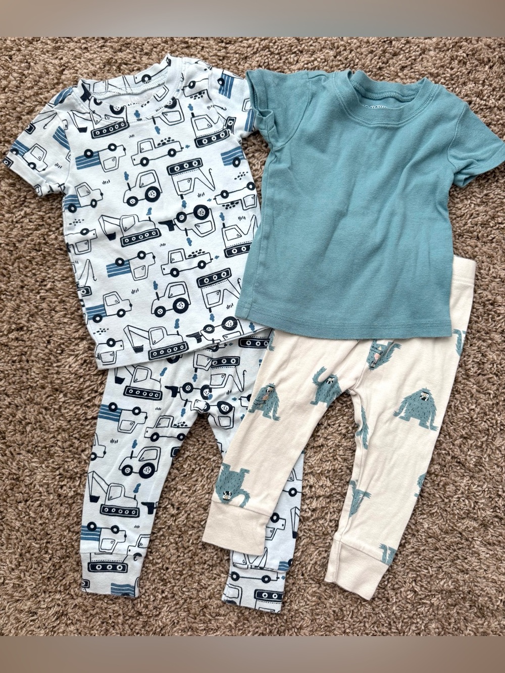 Old Navy Baby Pajama Bundle 12–18M 4 Piece